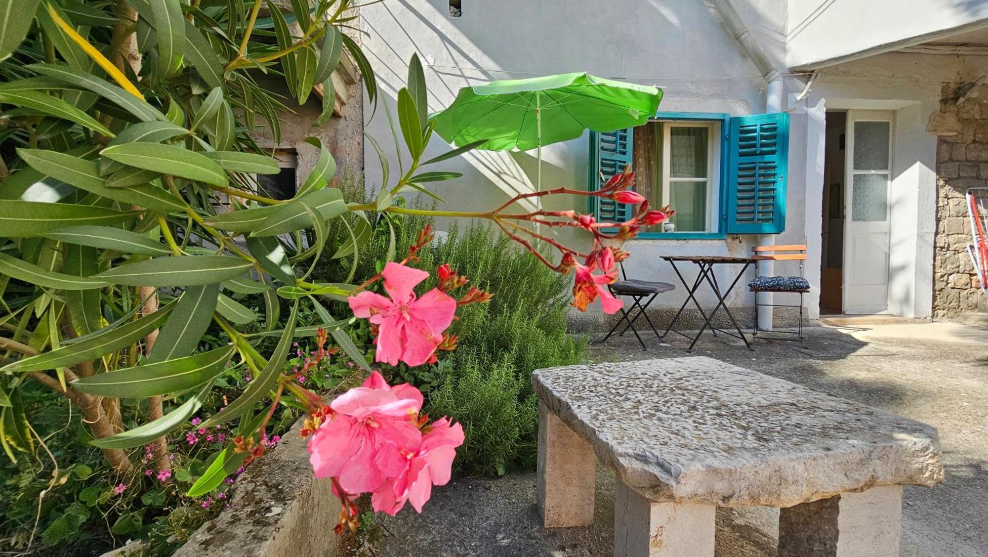 Eufrasiana Apartments Poreč Buitenkant foto